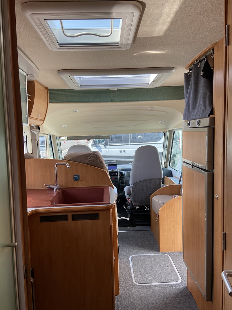 Intégral Bavaria i 68 BD vue intérieure cabine
