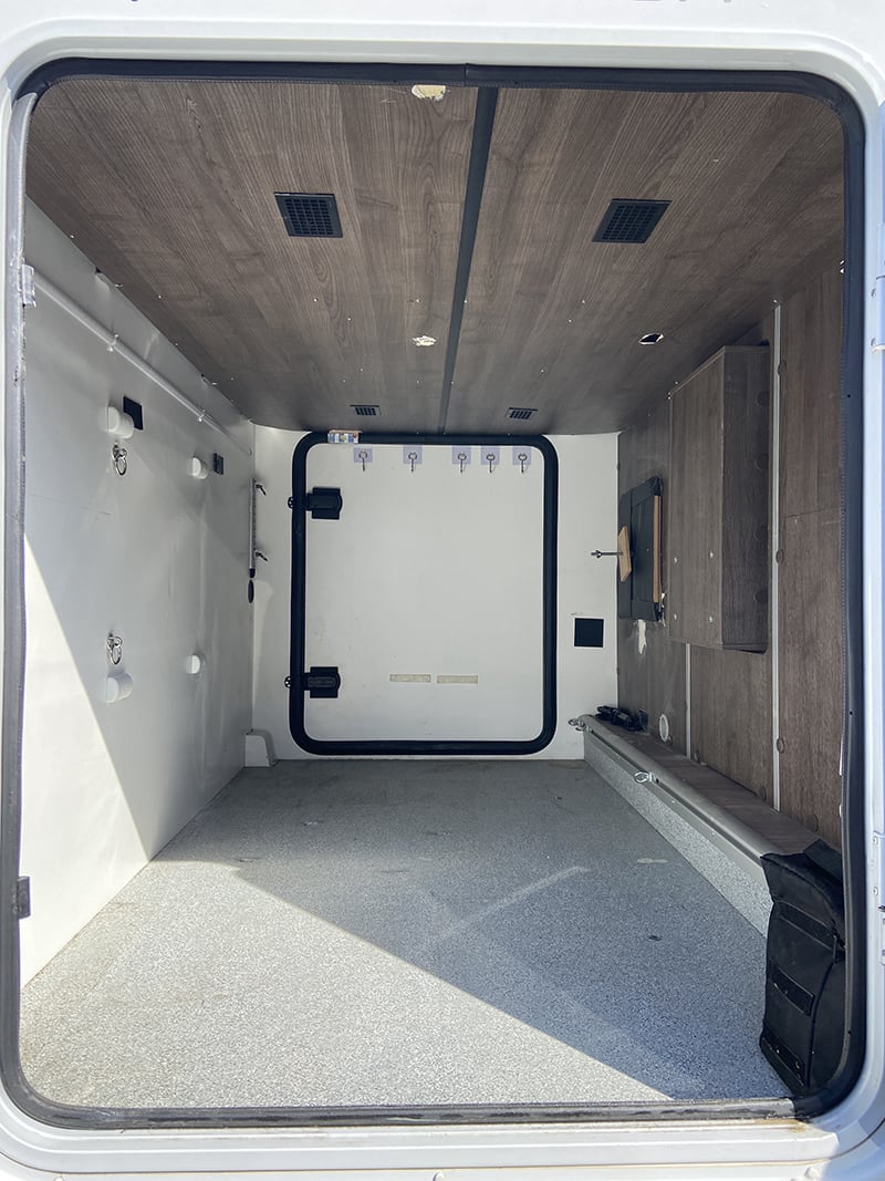 Profilé Benimar Tessoro T468 Spécial Edition soute