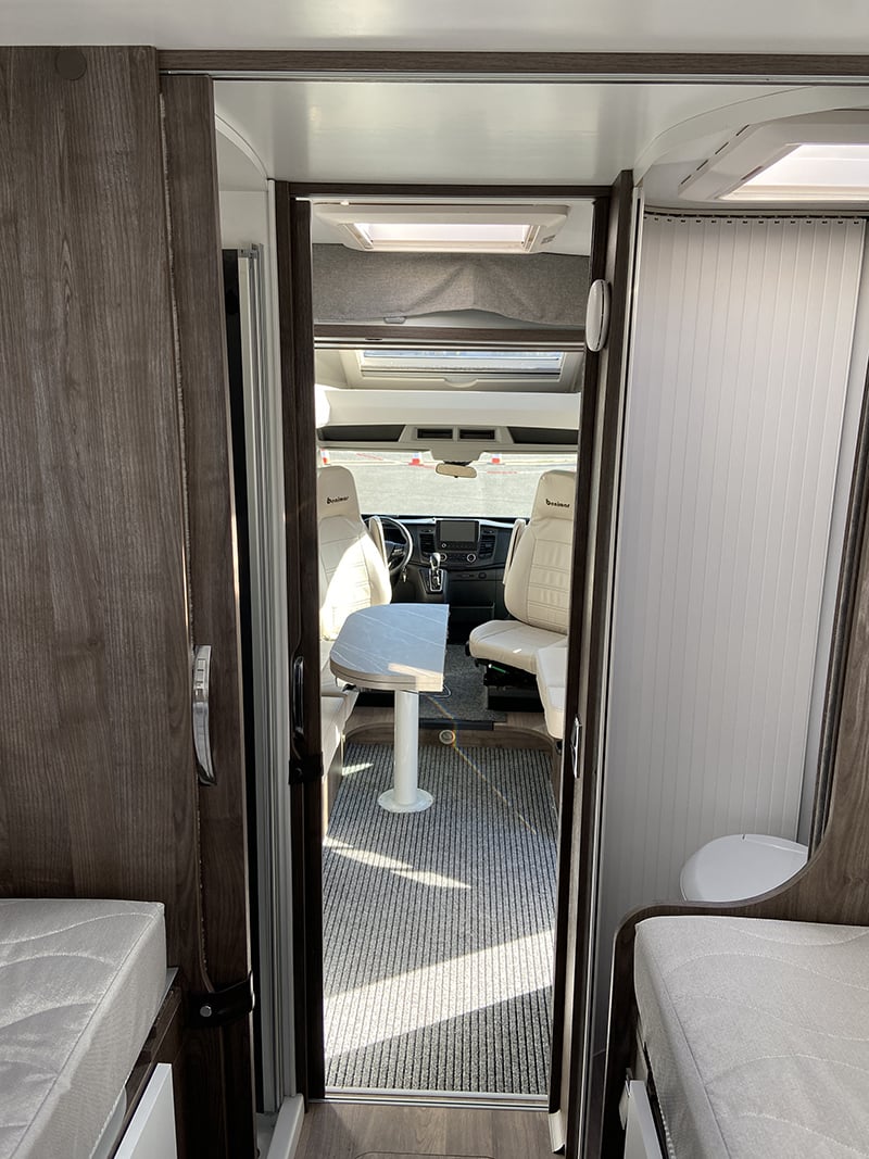Profilé Benimar Tessoro T468 Spécial Edition vue intérieure cabine