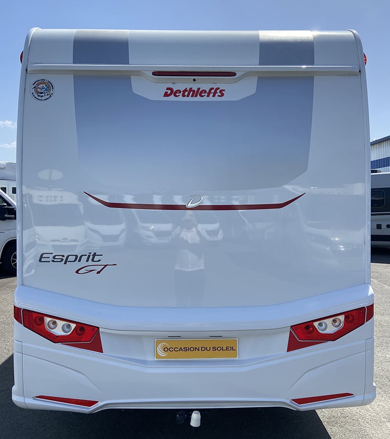 Intégral Dethleffs Esprit i7 150 DBM face arrière