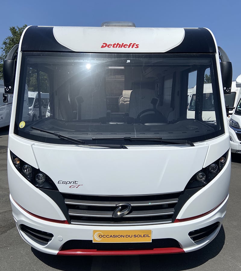Intégral Dethleffs Esprit i7 150 DBM face avant