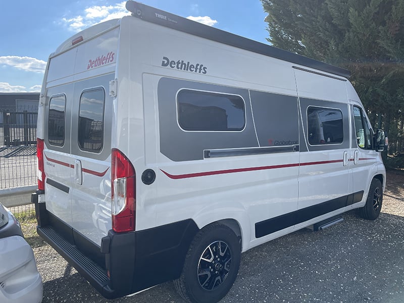Fourgon Dethleffs Globetrail 600 profil arrière droit