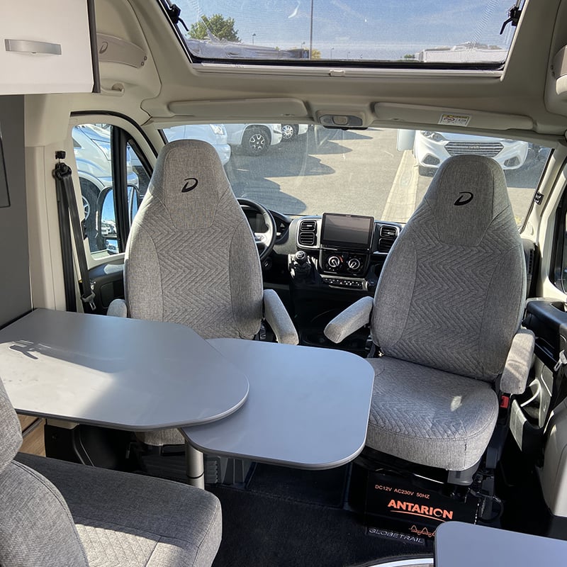 Fourgon Dethleffs Globetrail 640 ES Advantage espace salon