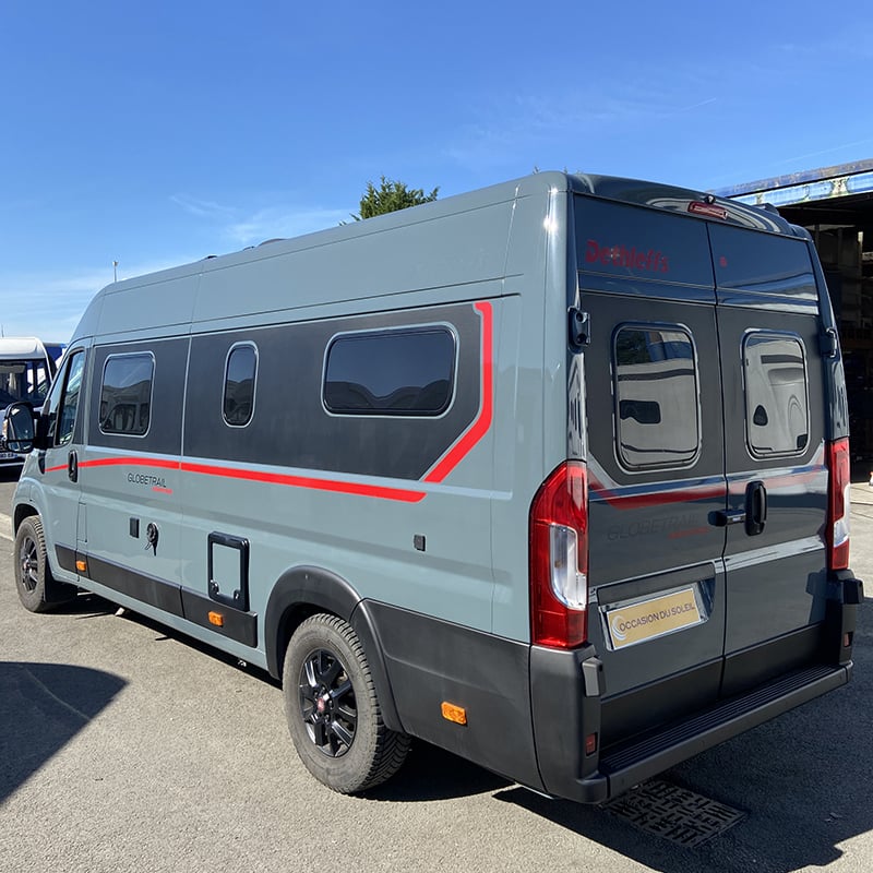Fourgon Dethleffs Globetrail 640 ES Advantage profil arrière gauche