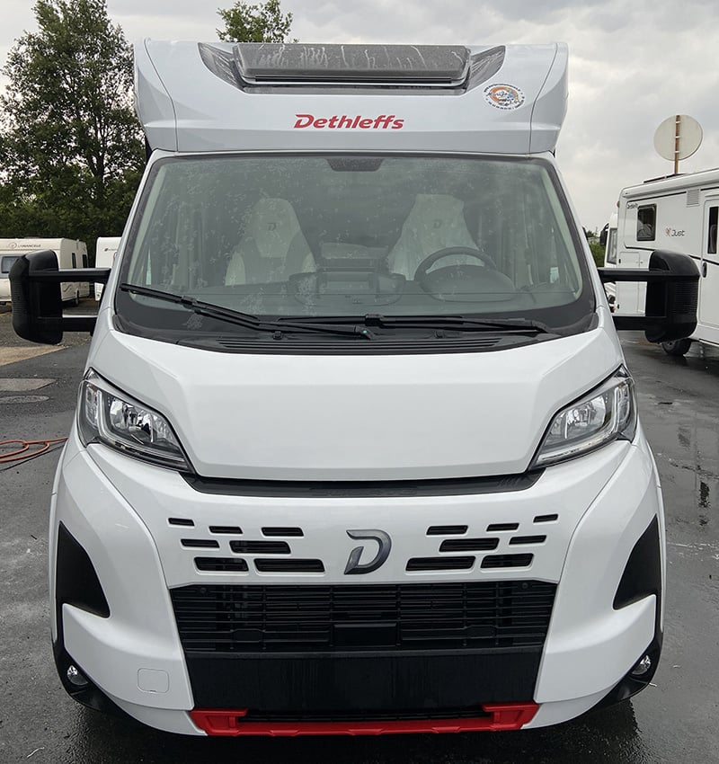 Profilé Dethleffs T7052 DBL face avant