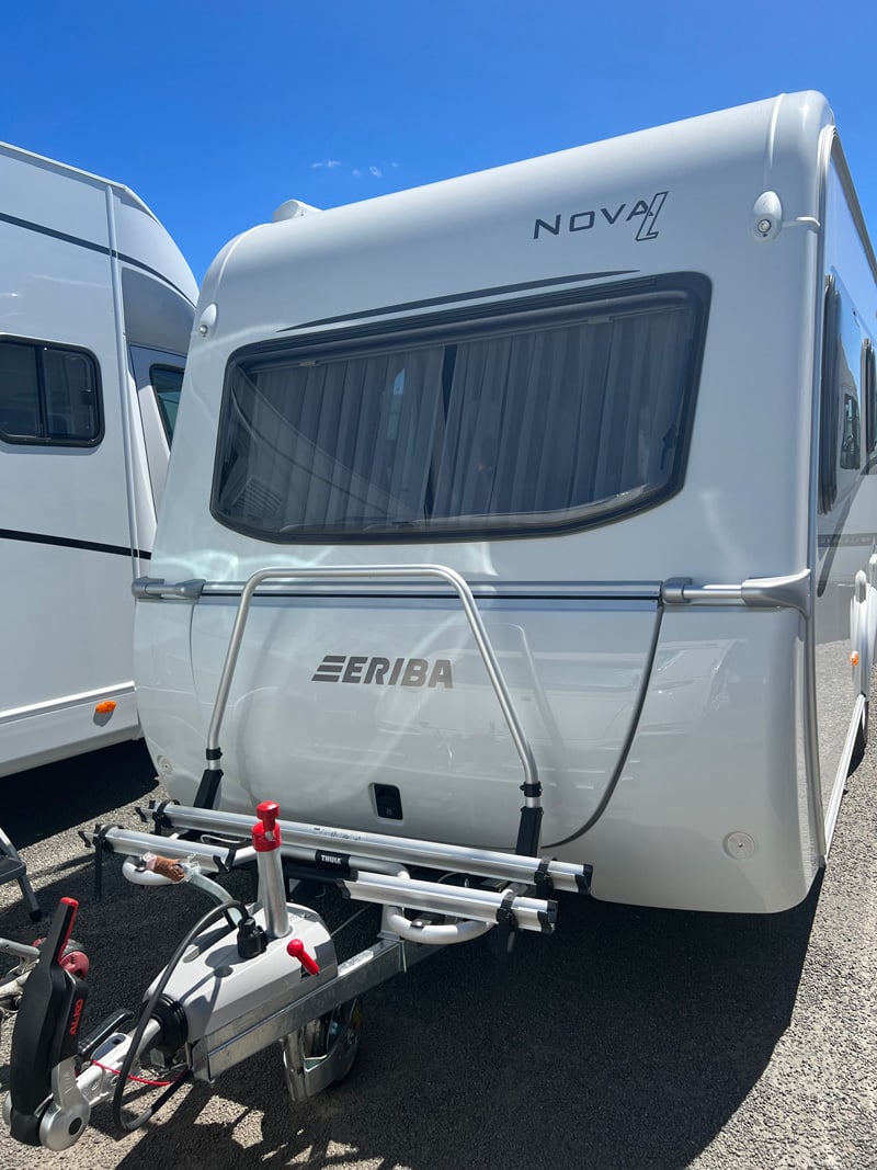 Caravane Eriba Nova L 425 Avant