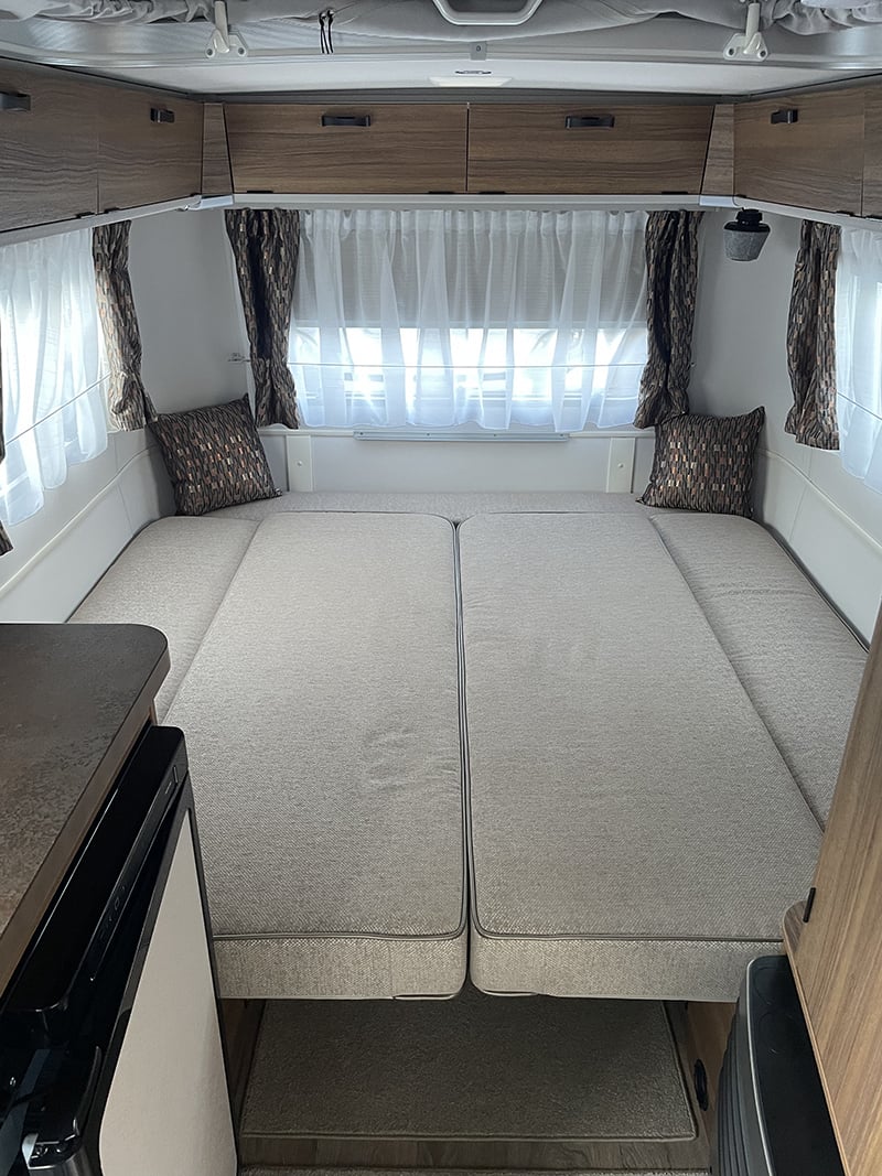 Caravane Eriba Touring 420 Edition Legend espace couchage