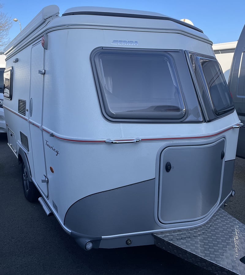 Caravane Eriba Touring 420 Edition Legend profil avant droit