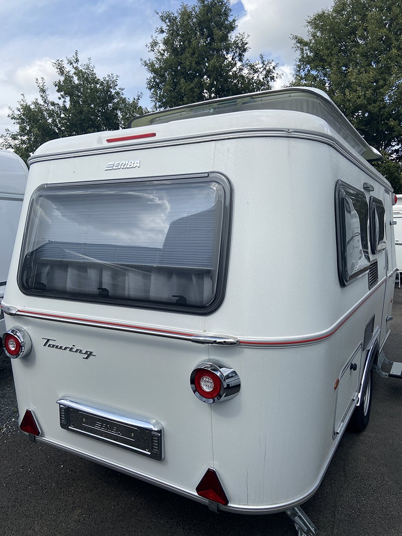 Caravane Eriba Touring 430 profil arrière droit