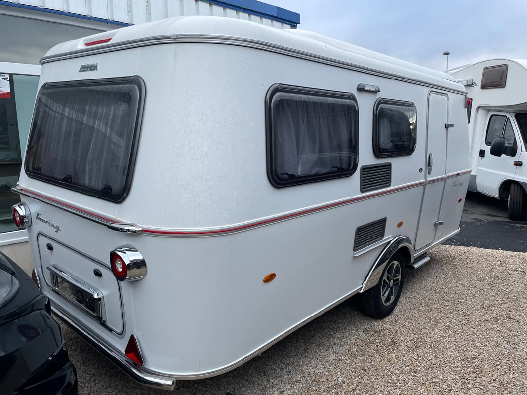 Caravane Eriba Touring 530 Edition Legend Profil arrière droit