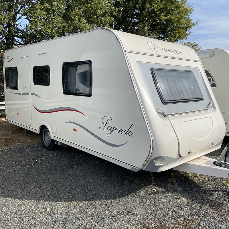 Caravane La Mancelle Legend 490 SA profil avant droit