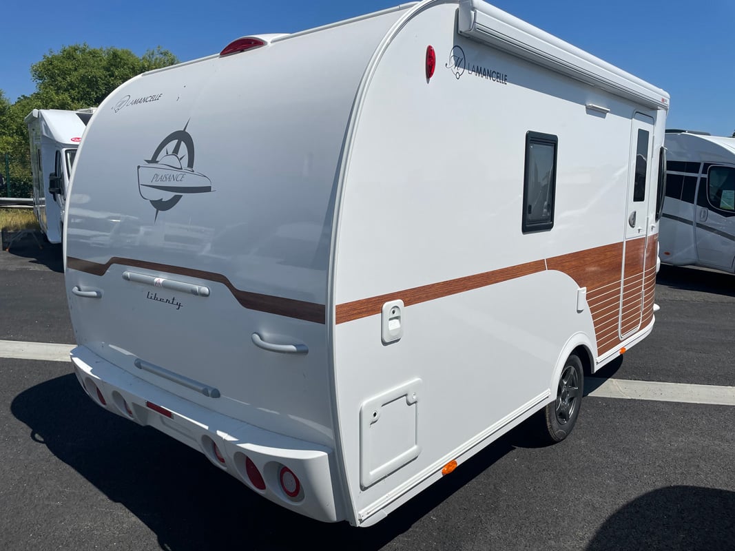 Caravane La Mancelle Liberty 440 PC profil arrière droit