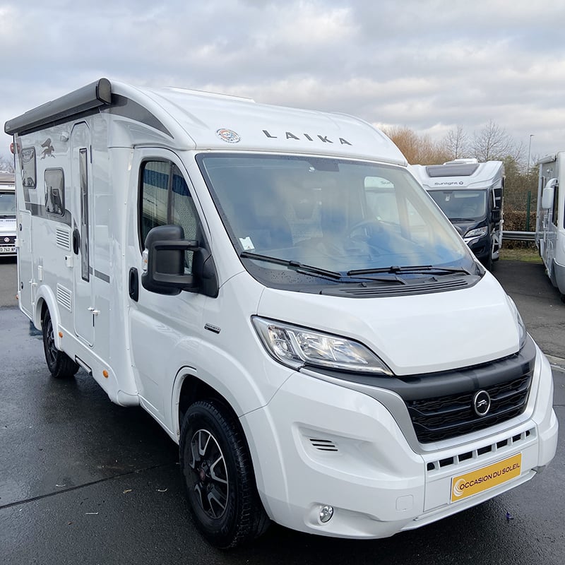 Compact Laika Kosmo Compact 5 profil avant droit