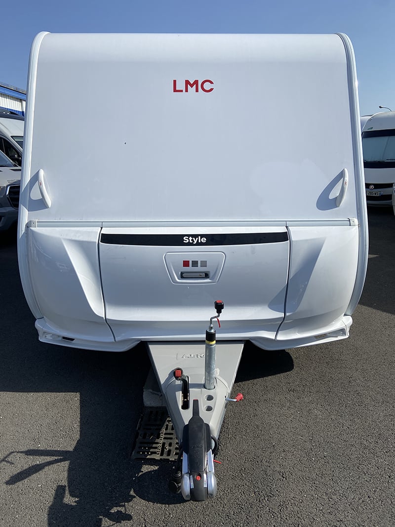 Caravane LMC Style 450 D face avant