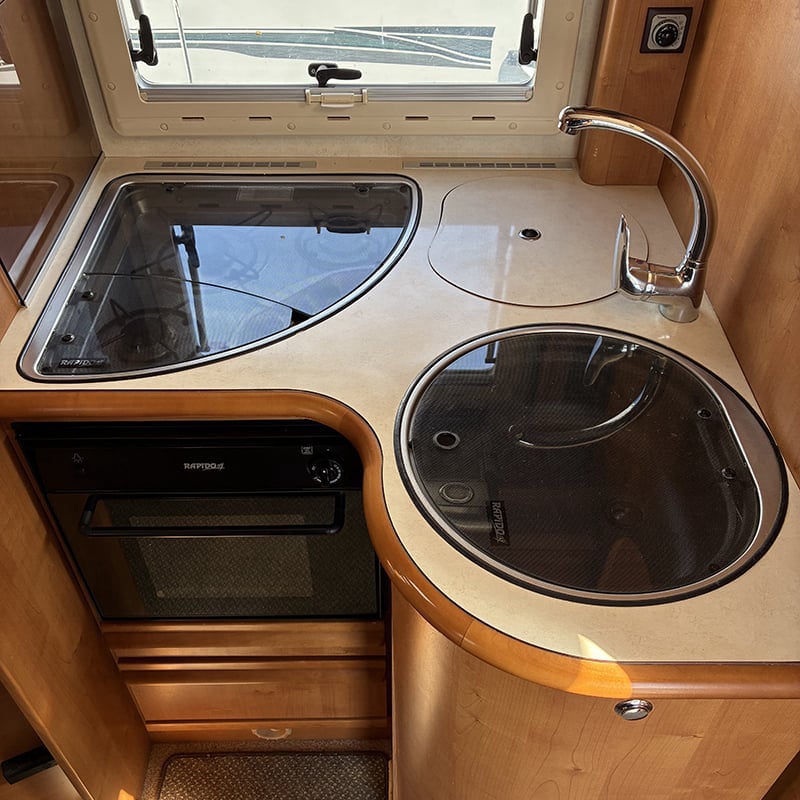 Profilé Rapido 7065 Plus espace cuisine protections fermées