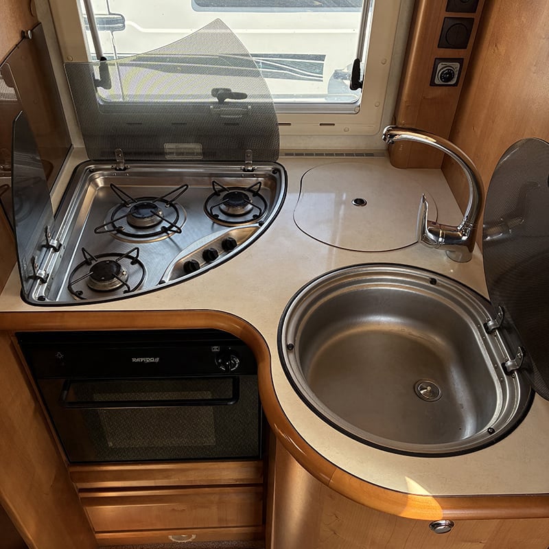 Profilé Rapido 7065 Plus espace cuisine protections ouvertes