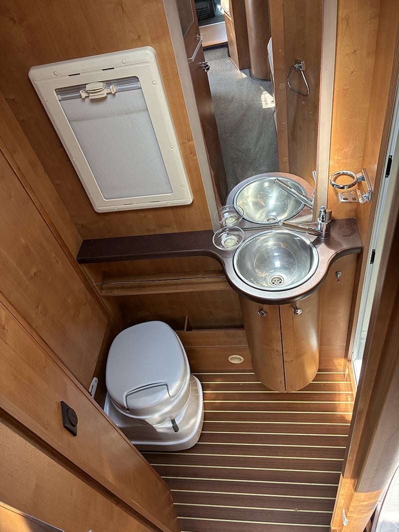 Profilé Rapido 7065 Plus espace sanitaire