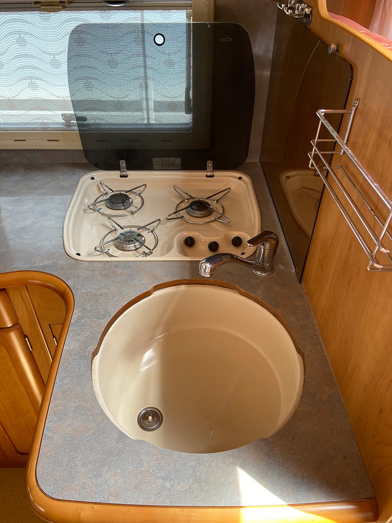 Profilé Rapido 775F espace cuisine protections ouvertes