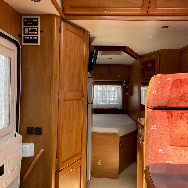 Profilé Rapido 775F vue intérieure couchage