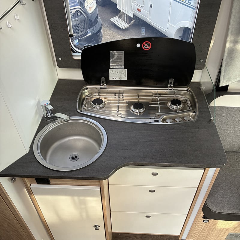 Profilé Sunlight T69 LC espace cuisine protection ouverte