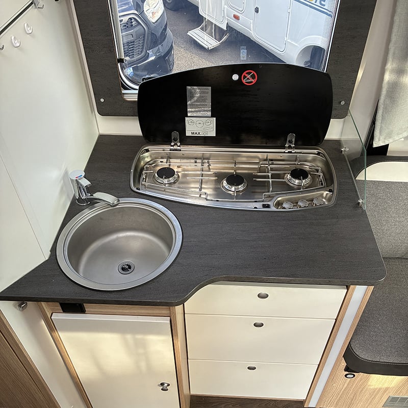 Profilé Sunlight T69 LC espace cuisine protection ouverte