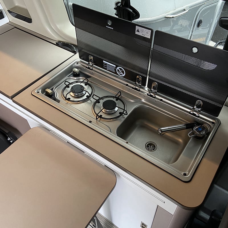Van Bürstner Copa C500 Active espace cuisine