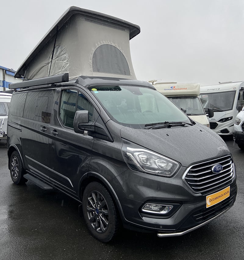 Van Bürstner Copa C500 Active profil avant droit toit relevé